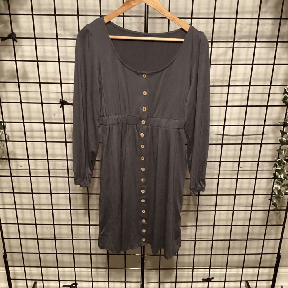 Long Sleeve Button Dress B196